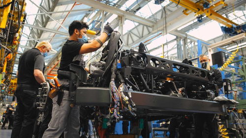 梅賽德斯卡車工廠引領(lǐng)電動(dòng)化革命 燃料電池技術(shù)驅(qū)動(dòng)未來物流